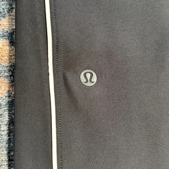LULULEMON On the Right Track Pant Size 6 - Picture 11 of 14